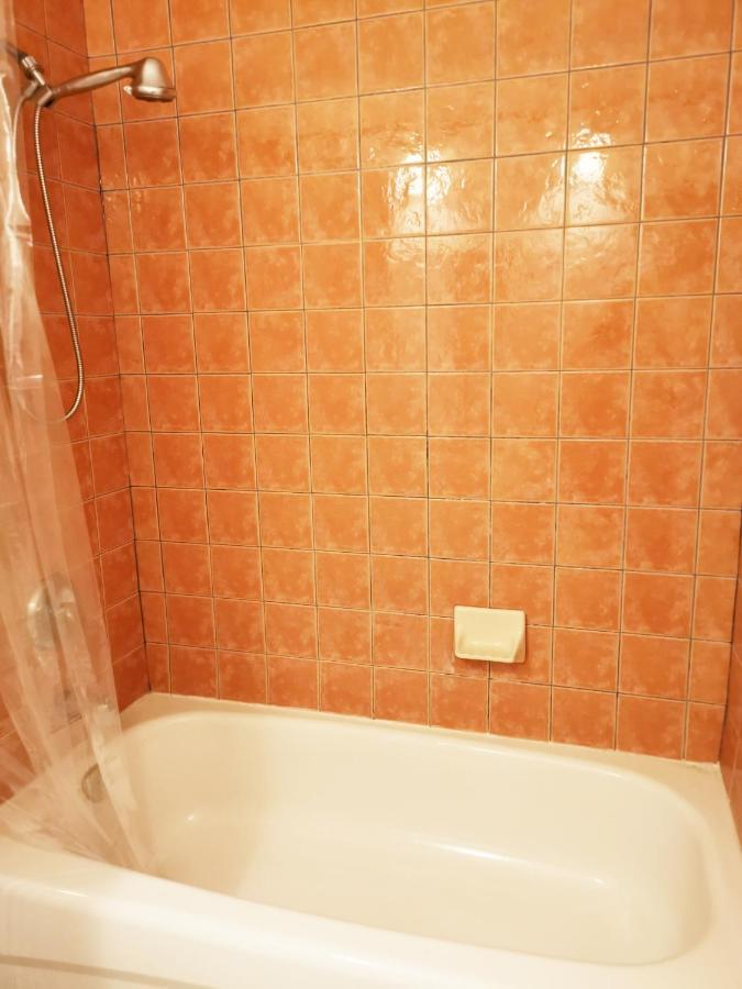 Cozy Private Rm Heart Of North York Free Parking Full Kitchen Close To Downtown Διαμέρισμα Τορόντο Εξωτερικό φωτογραφία
